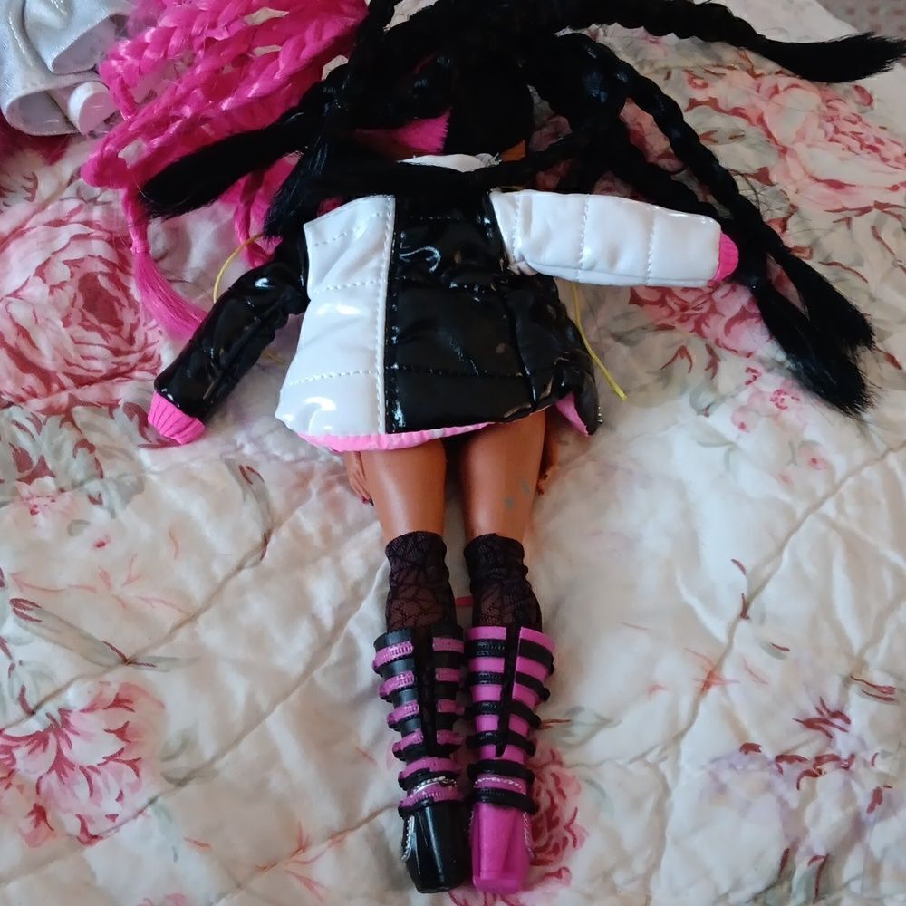 Lol Doll  - Picture 4 of 4